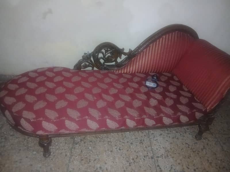 dewan sofa 0