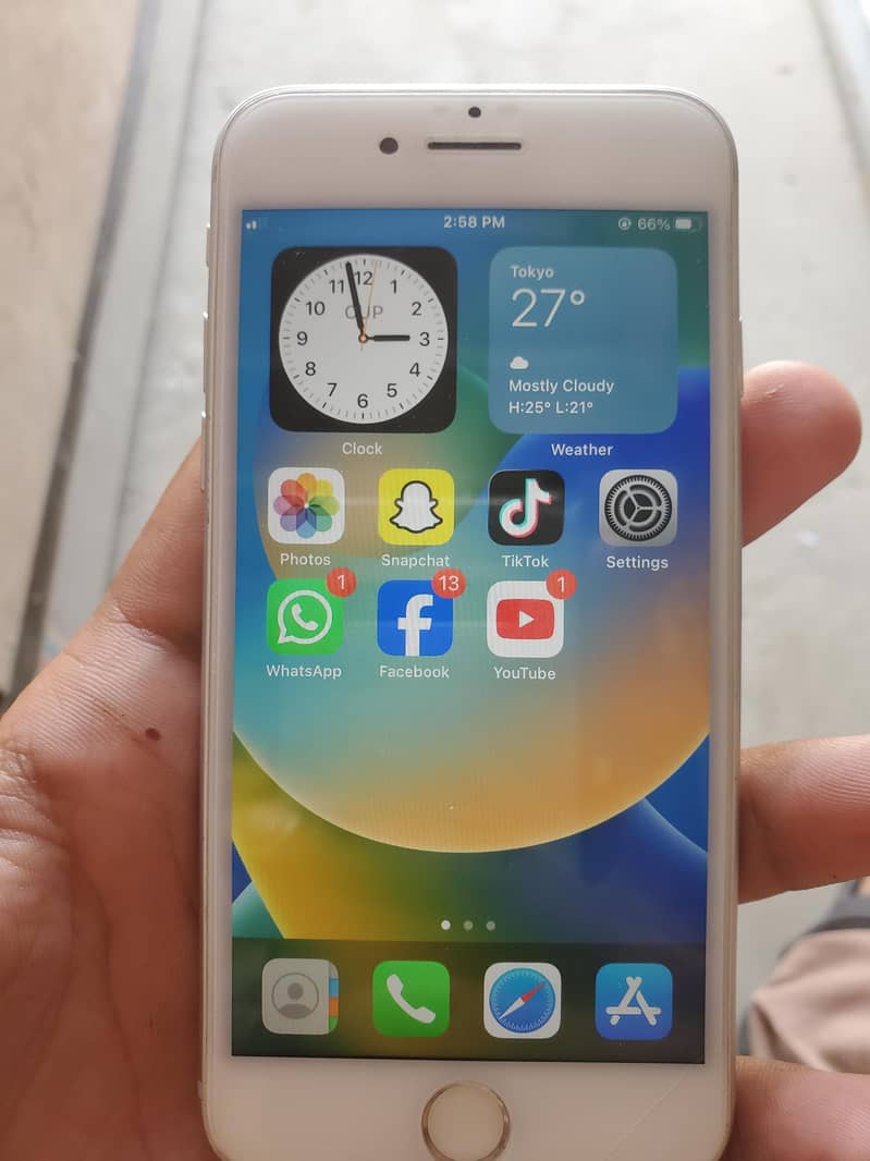 Apple iPhone 8 2