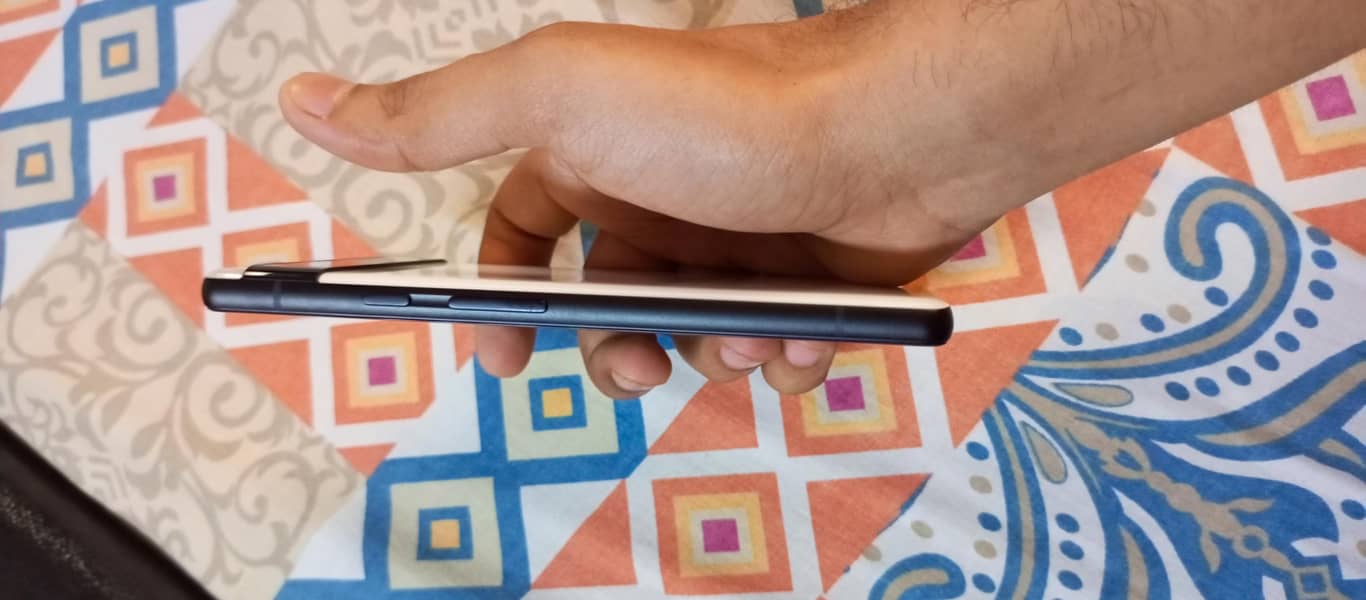 Google Pixel 6a 4