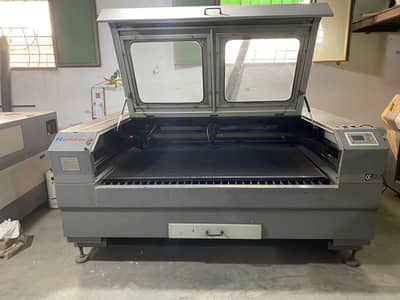 CO2 Laser Cutting Machine For Sale