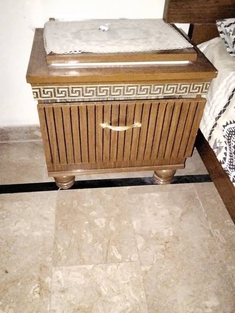 Bed, side table and foam 2