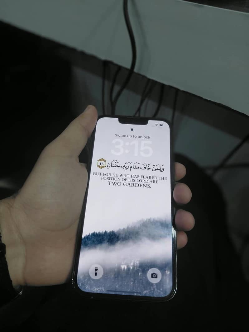 Apple iPhone 13 Pro 4