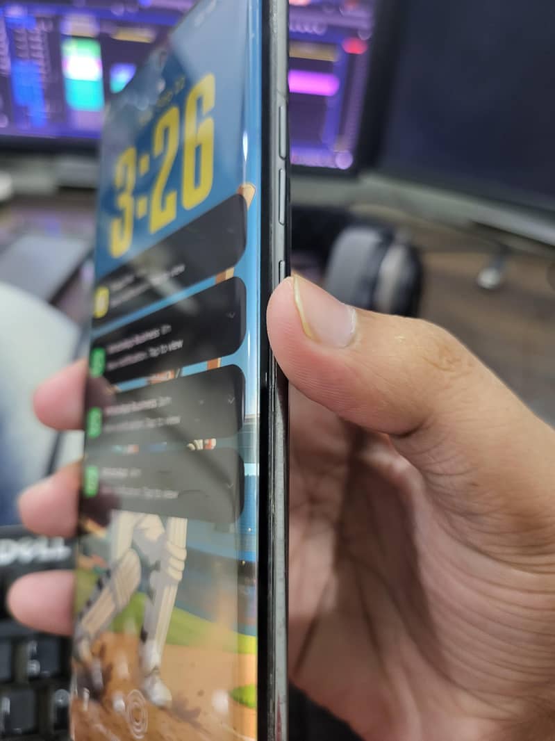 Tecno CAMON 40 Pro 4