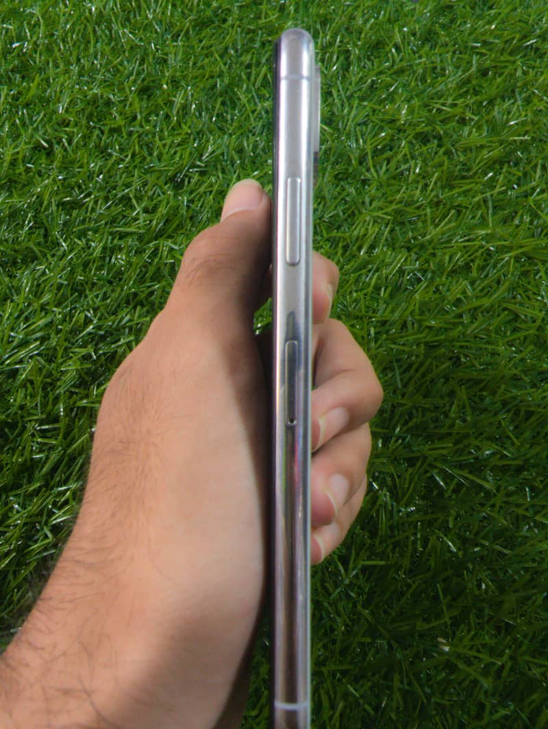 IPHONE X 5