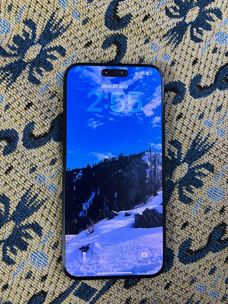 Apple iPhone 15 Pro Max 1