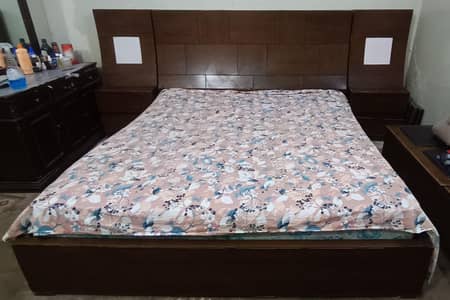King king Bed Set 6ft x6.5 ft  With Mattress & Side Tables - Wah Cantt