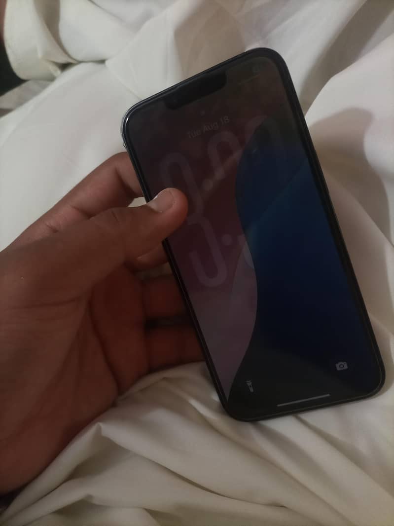 Apple iPhone 14 3