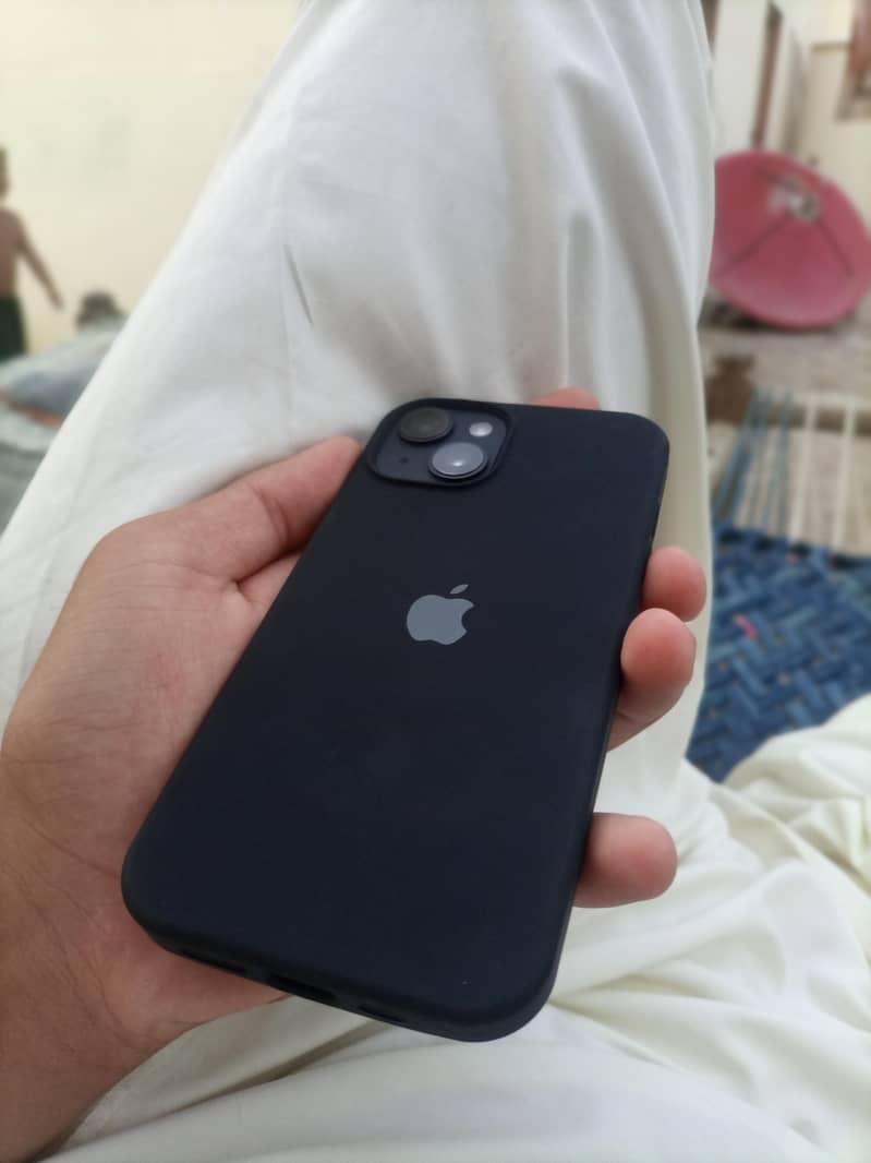 Apple iPhone 14 4