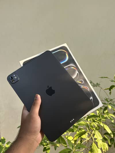 iPad Pro M5, 11inch, for sale.