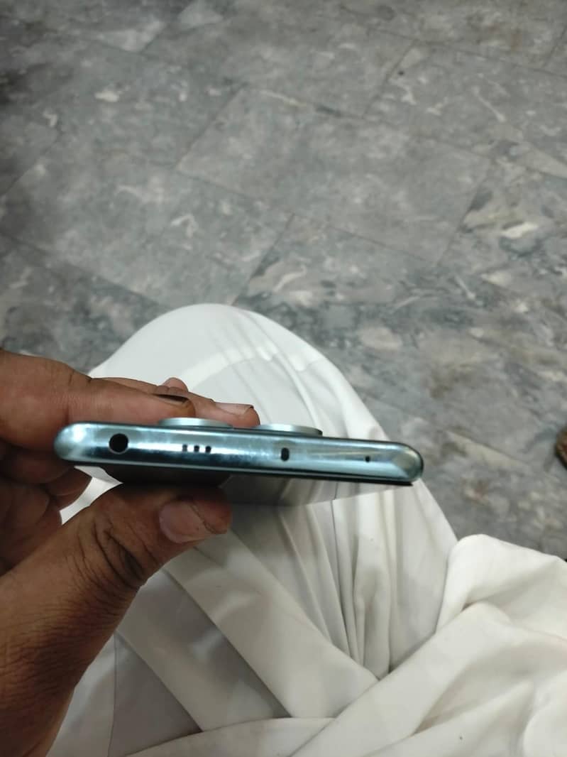 Redmi note 14 pro 1