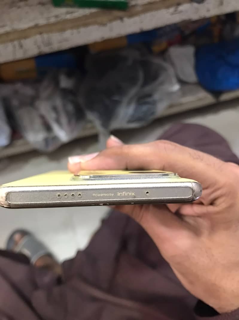 Infinix Zero 30 3