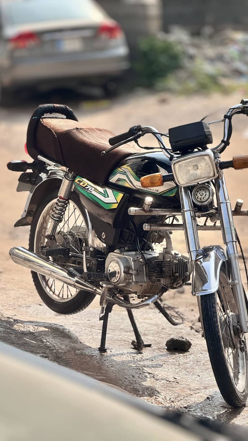 United 70cc 3