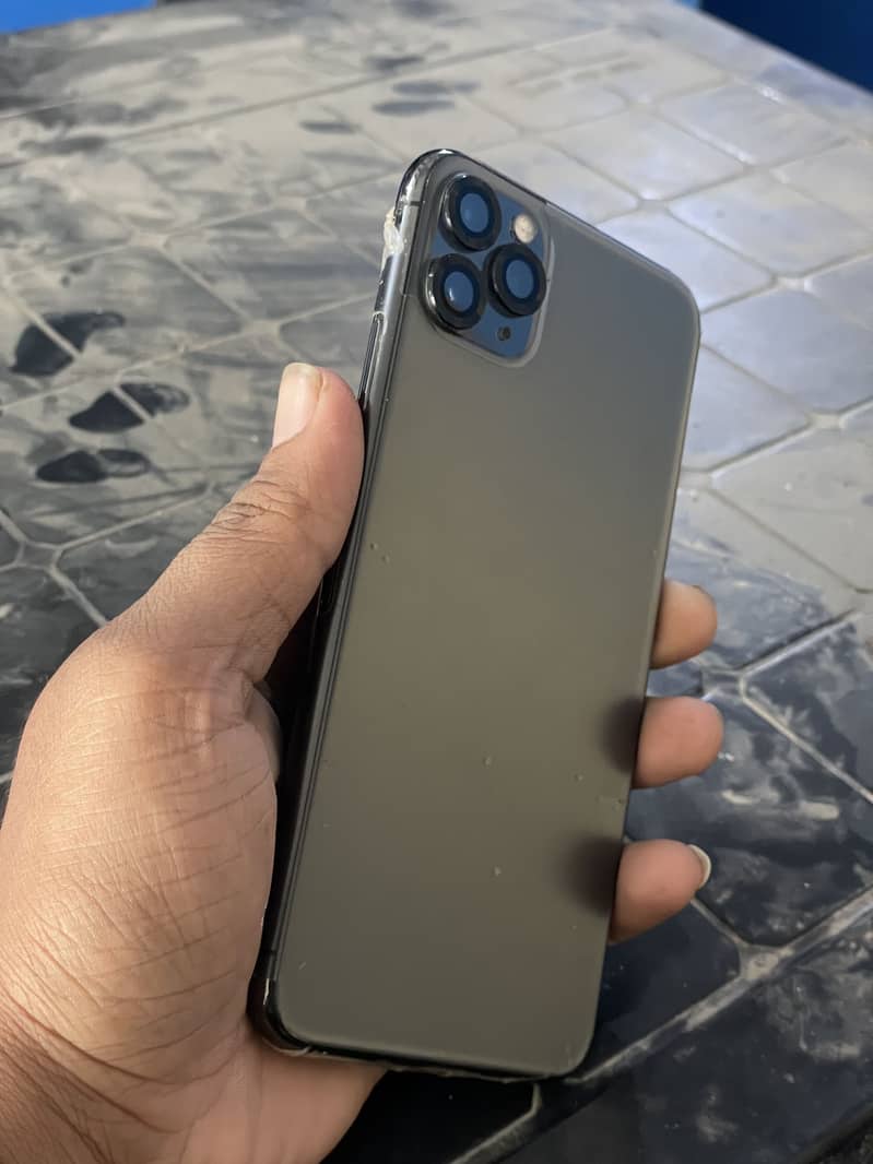 Apple iPhone 11 Pro Max 1