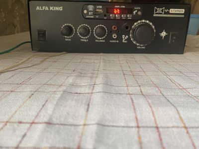 Stereo amplifier sound system