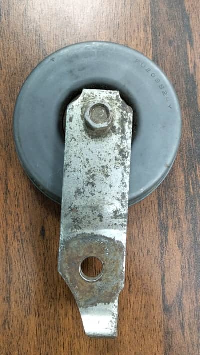 Power Steering Belt Adjuster. (Nissan Calipper Model 2011)