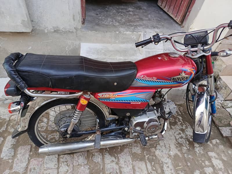 UNIQUE 70 CC 1
