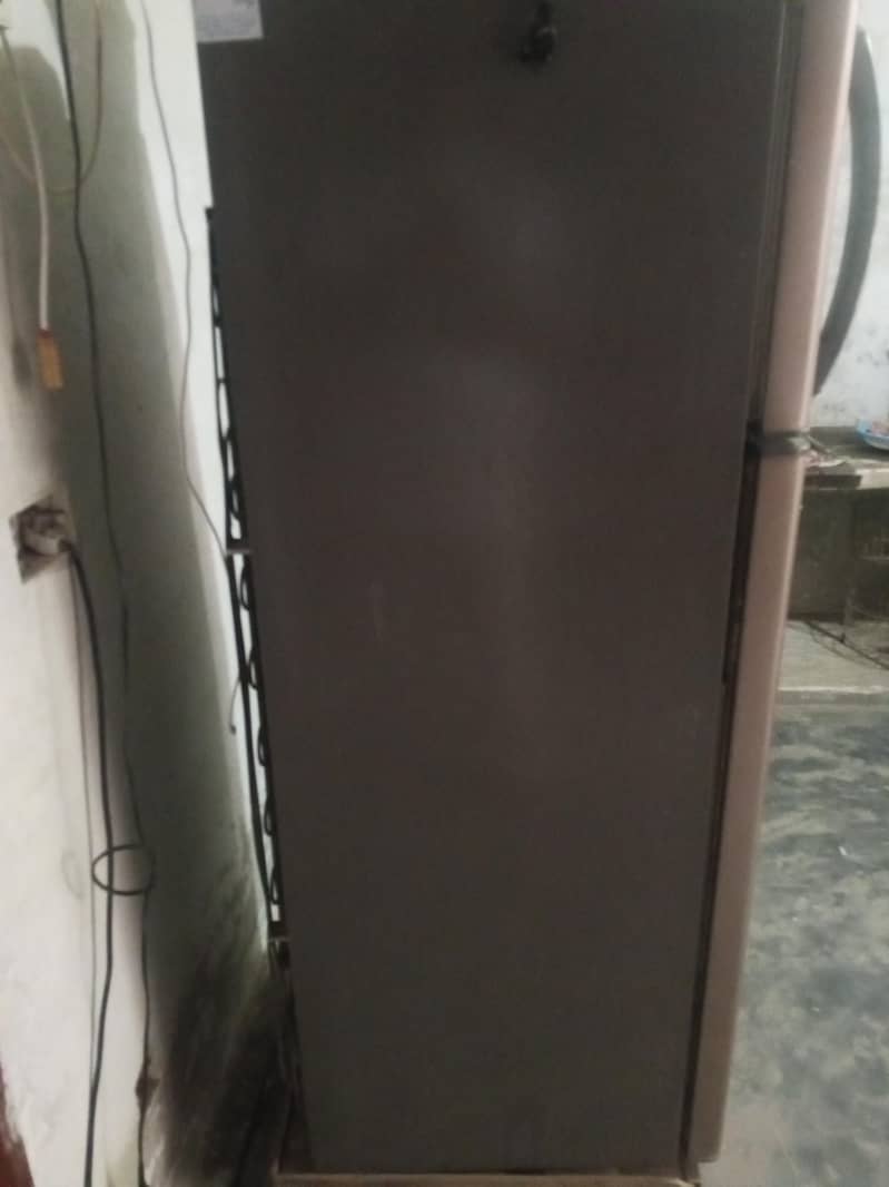 Refrigerator 1