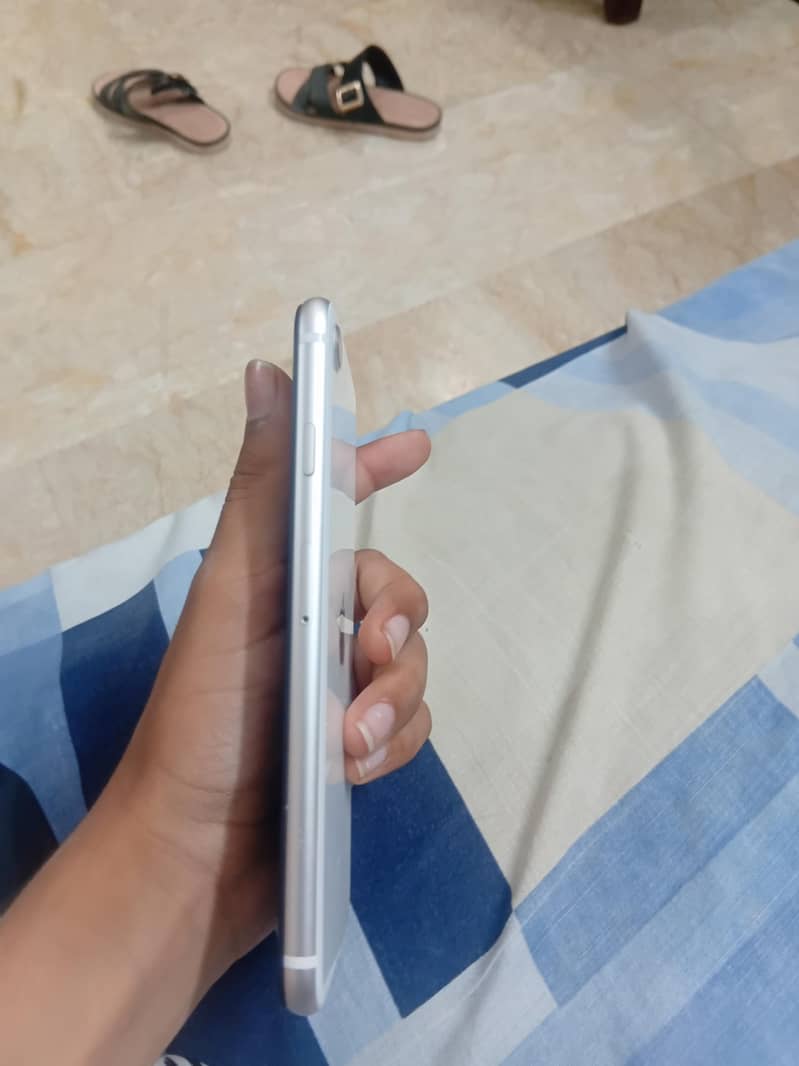 Apple iPhone SE 4