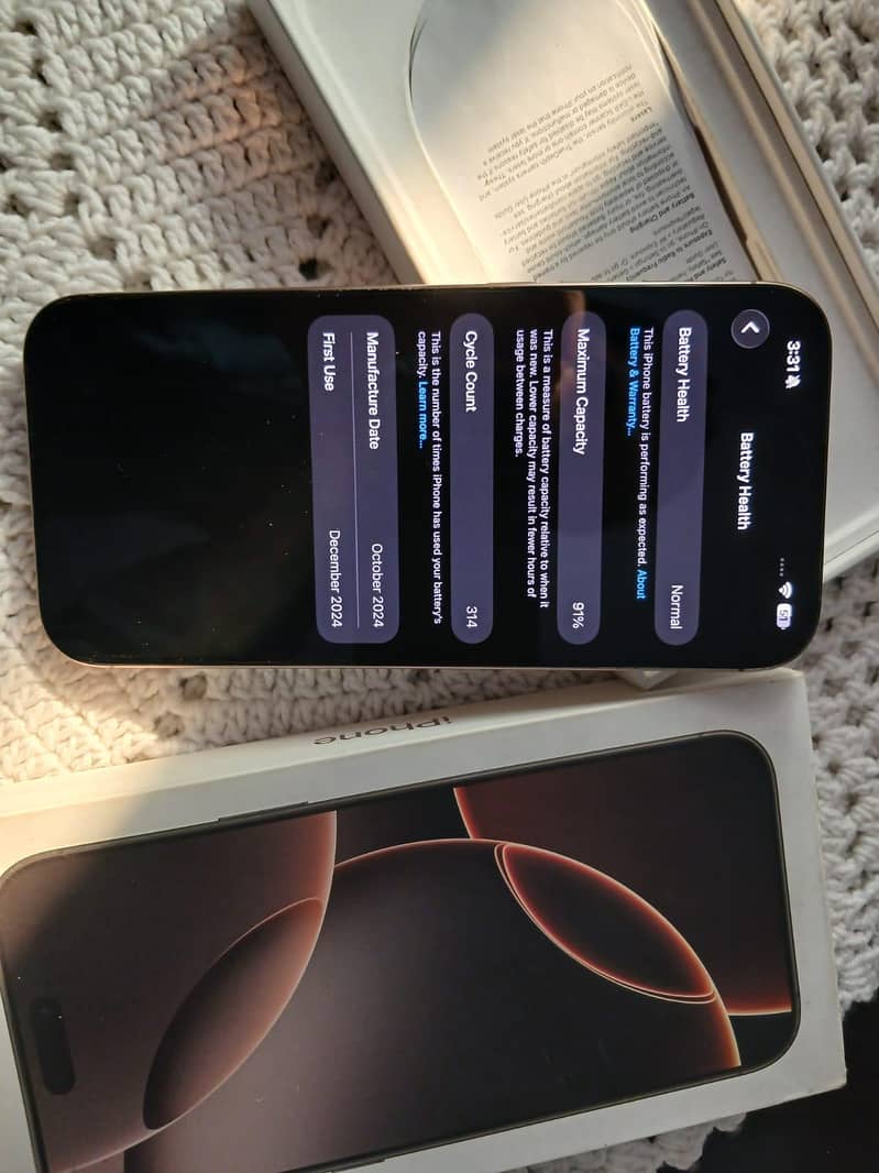 Apple iPhone 16 Pro Max 2