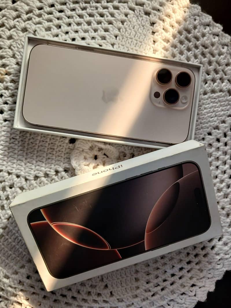 Apple iPhone 16 Pro Max 5