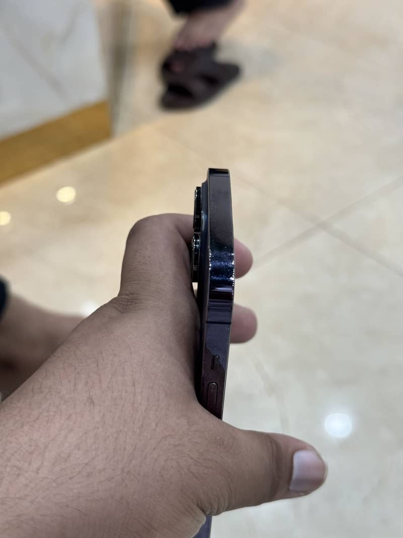 Apple iPhone 14 Pro Max 2
