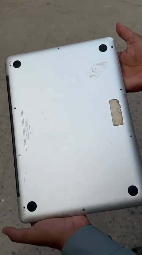 Apple Macbook Pro 5