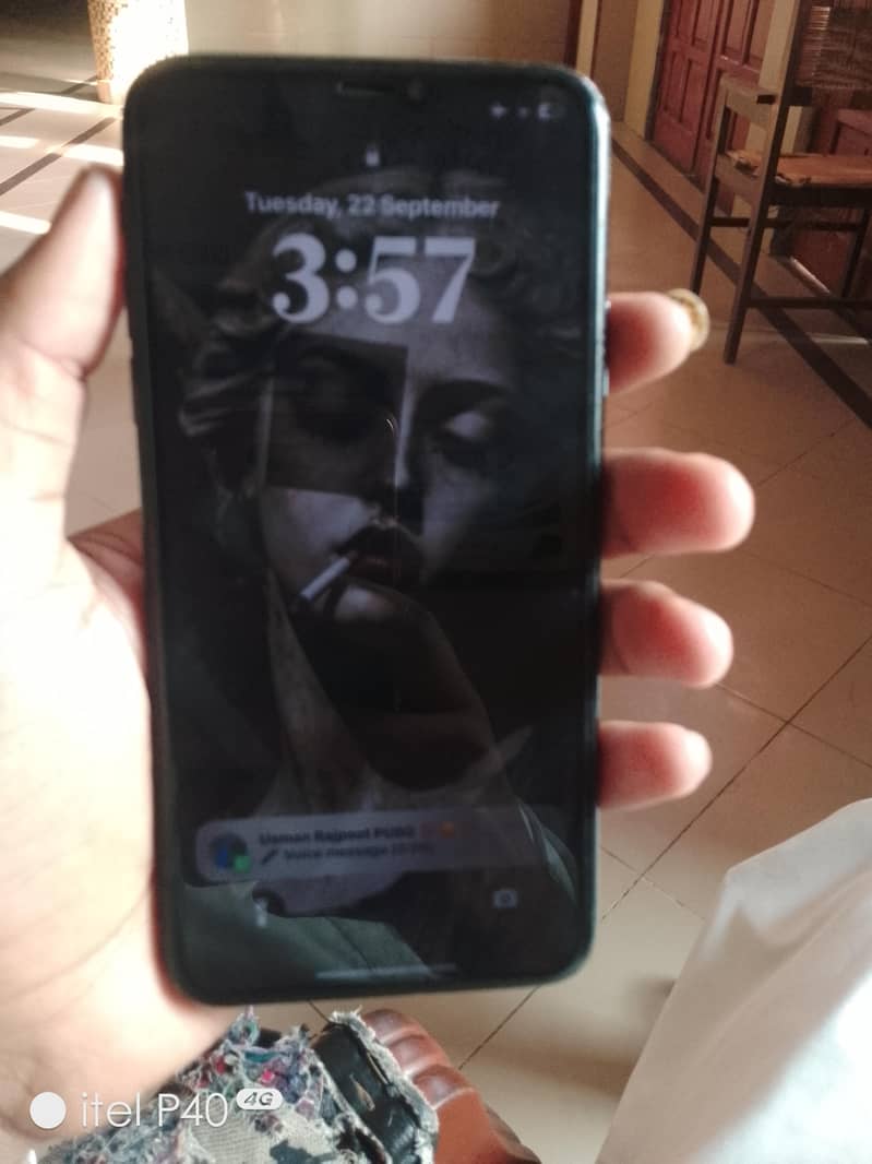 Apple iPhone 11 Pro Max 1
