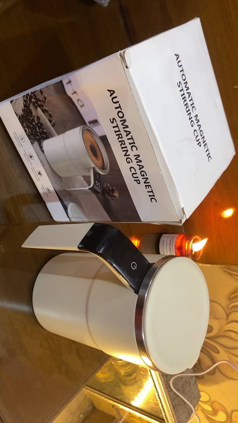 Automatic magnet stirring mug 2