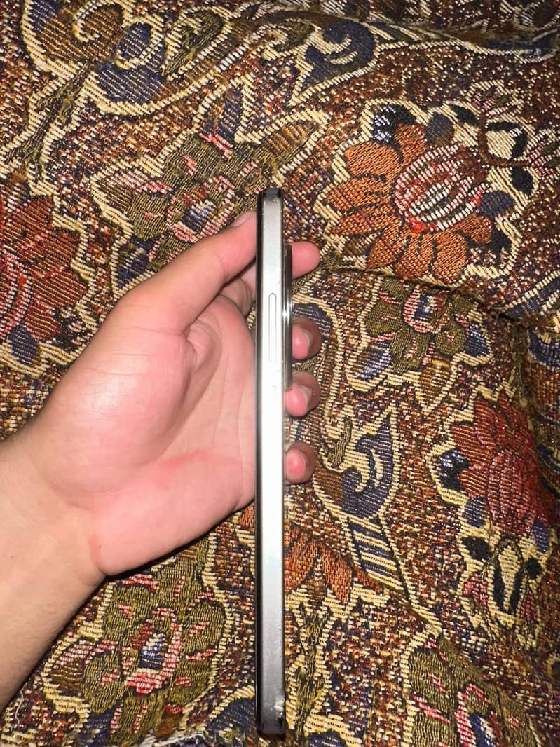 Xiaomi POCO C75 3