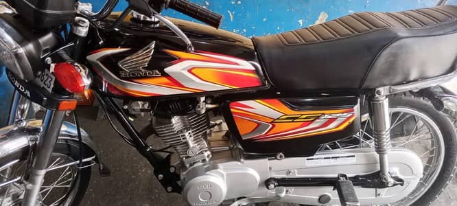 Honda 125 Black 2022 for sale all documents available