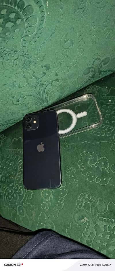 Apple iPhone 12