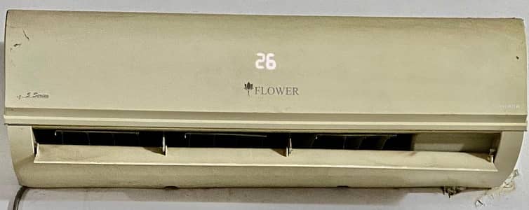 Flower 1.5 ton ac urgent sale
