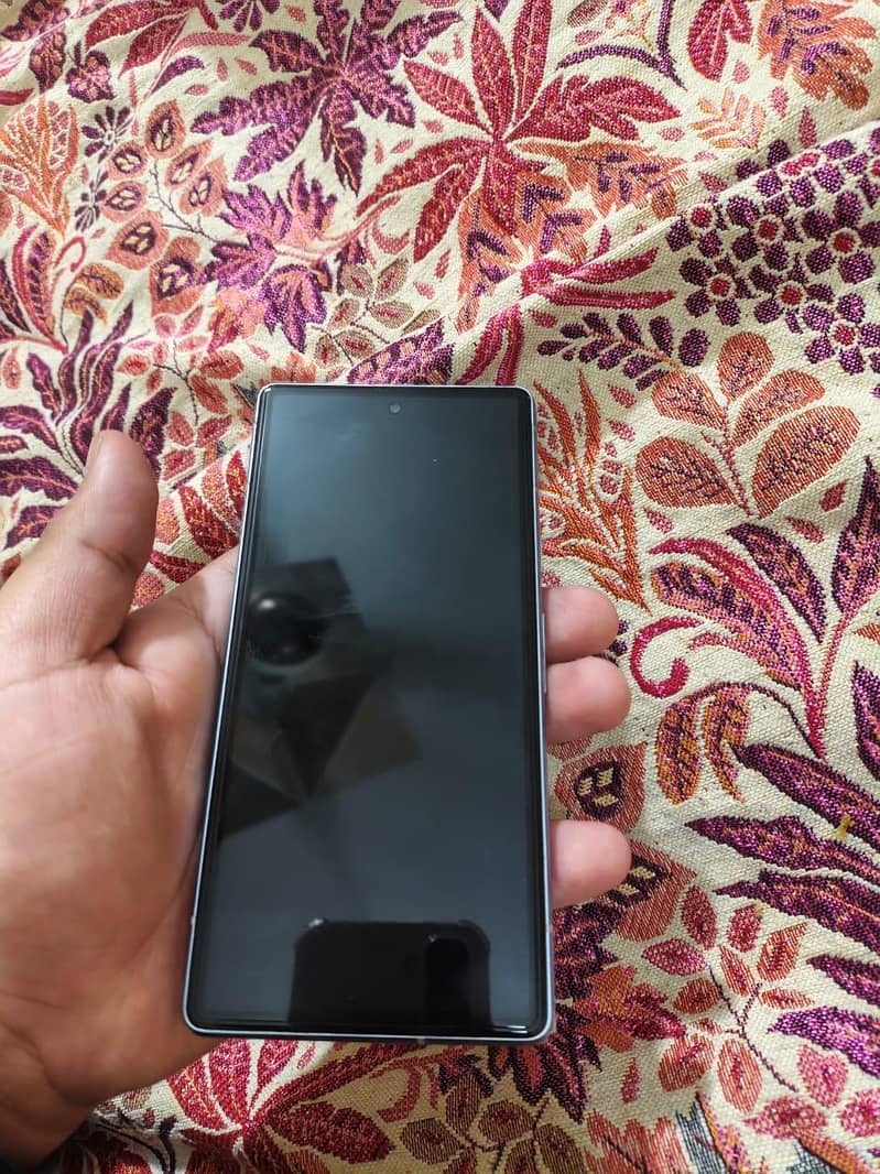 Google pixel 7a 5