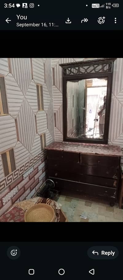 Dressing table