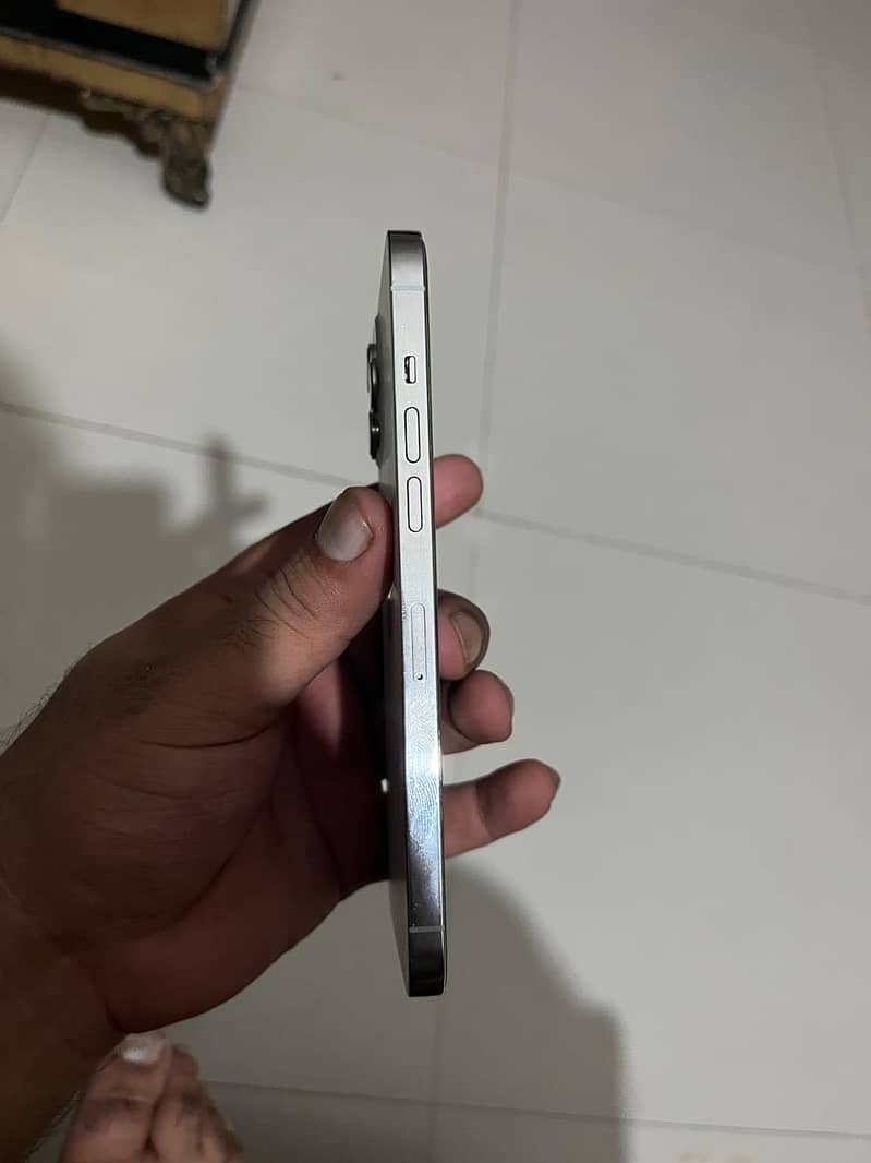 Apple iPhone 12 Pro Max 3