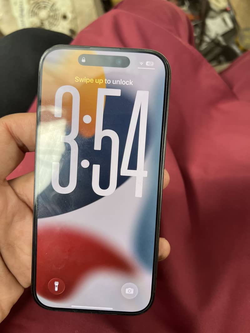 Apple iPhone 16 Pro 2