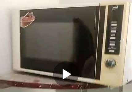 Microwave oven
