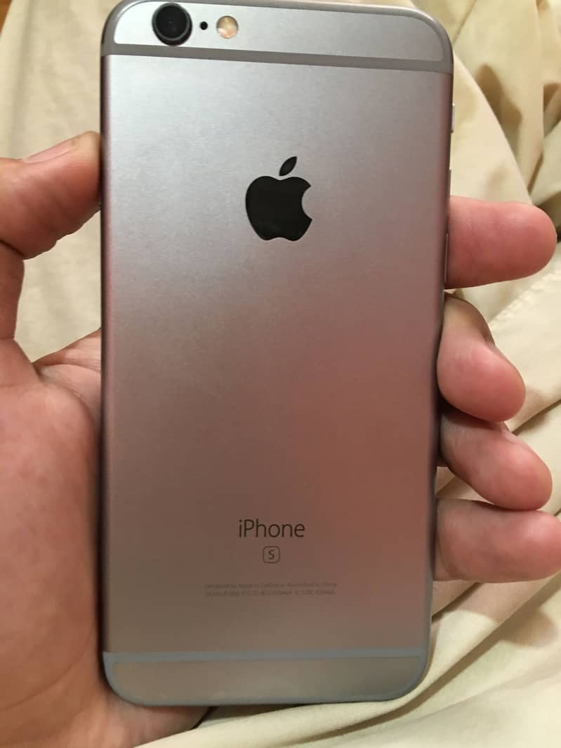 Apple iPhone 6S 1