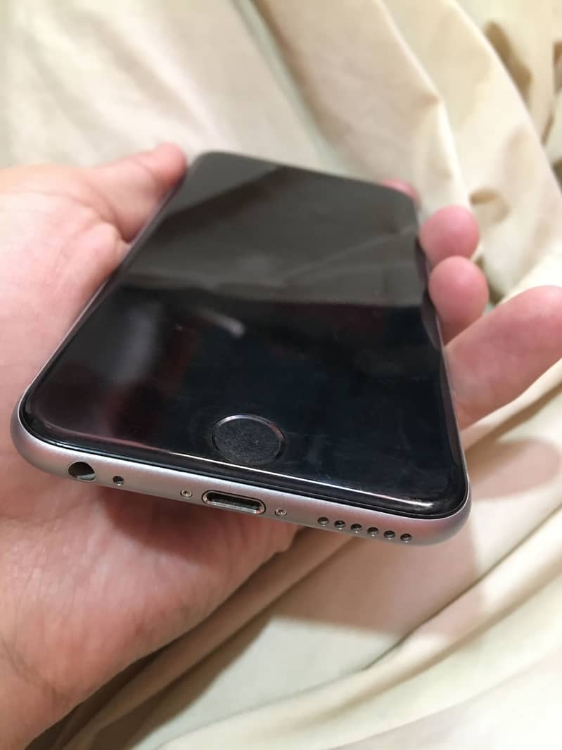 Apple iPhone 6S 3