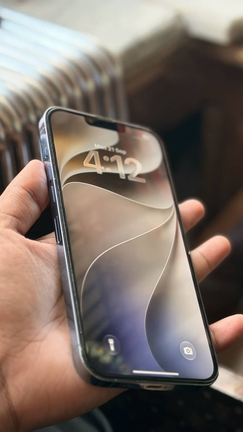 Apple iPhone 13 Pro Max 4