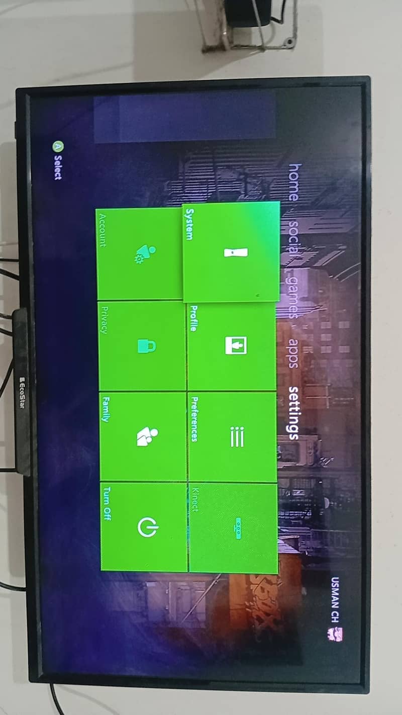 Xbox 360 e with 31 games 10