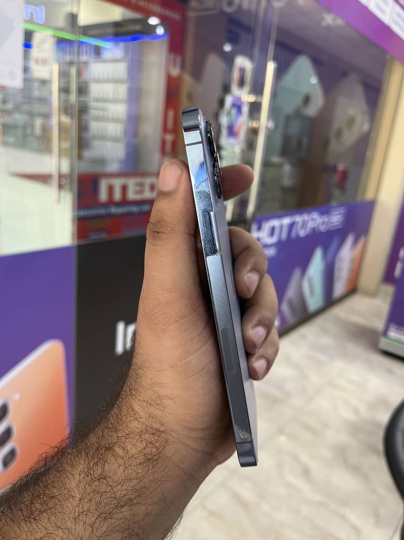 Apple iPhone 13 Pro Max 1