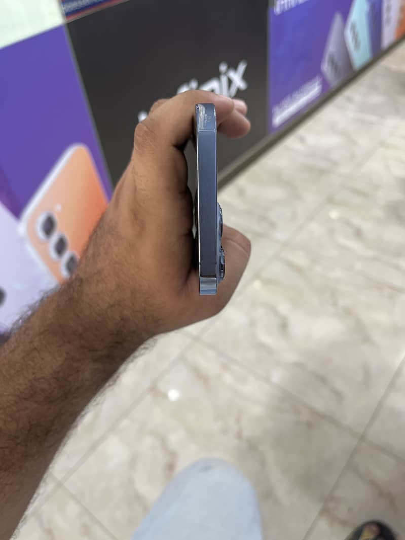 Apple iPhone 13 Pro Max 3