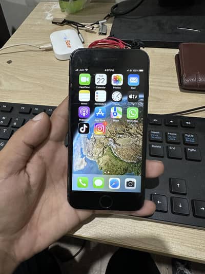 Apple iPhone 8