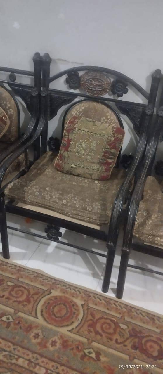 iron sofa 1