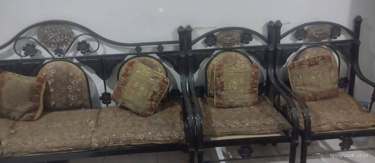 iron sofa 3