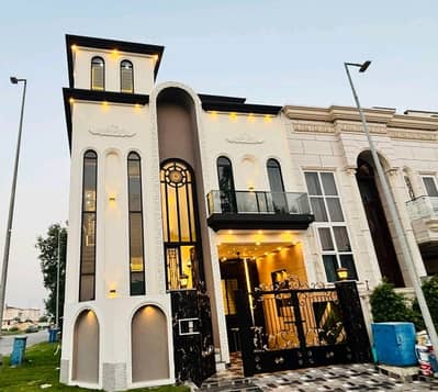 Corner 5 Marla House For sale In Rs. 26500000 Only