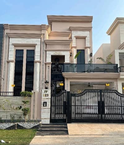 A Prime Location House Of 10 Marla In Citi Housing Society