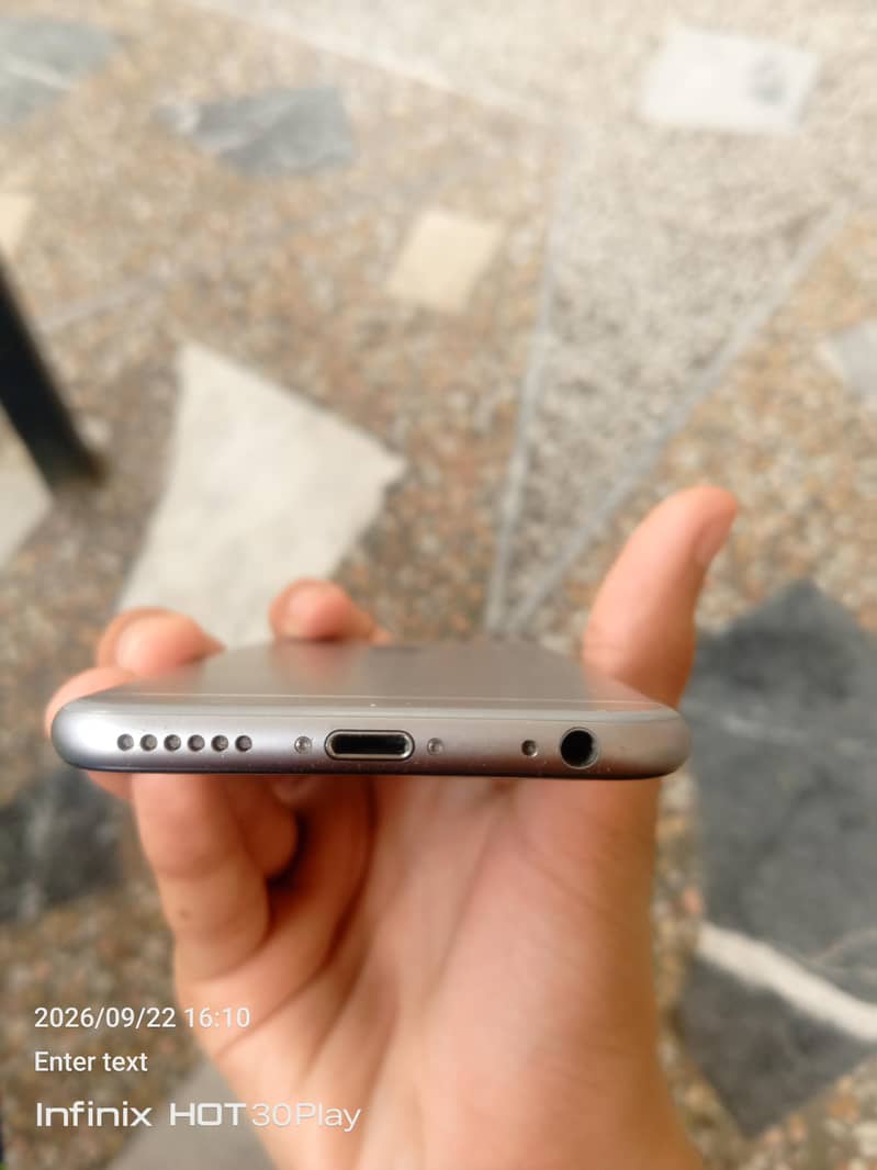 Apple iPhone 6 2