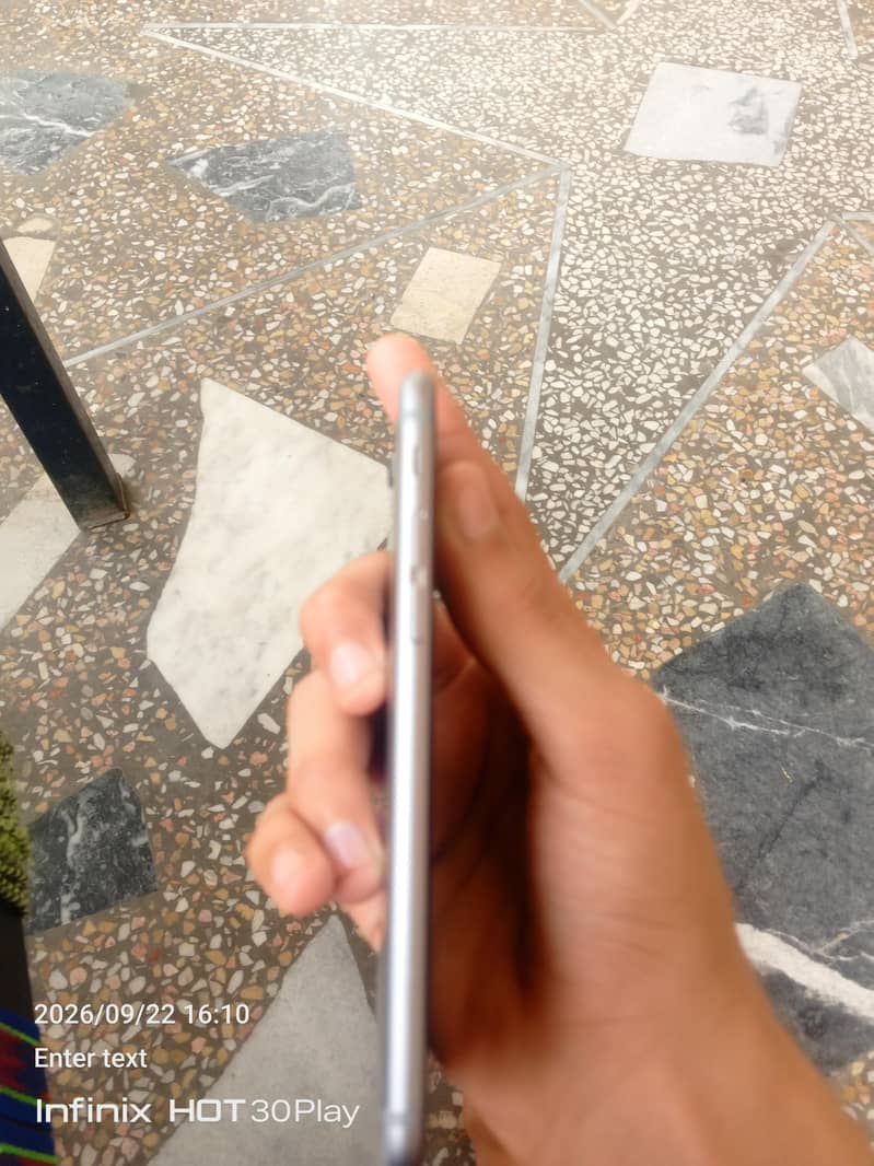 Apple iPhone 6 3